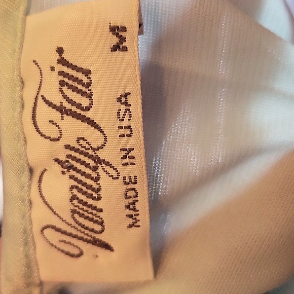 Vanity Fair Vintage Lightweight & Silky Summer Sleepgown in sz M - Picture 8 of 8